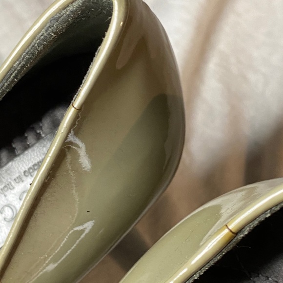 Gucci Grey Patent Leather Heels w/ Ribbon! So Fab! - Picture 2 of 7